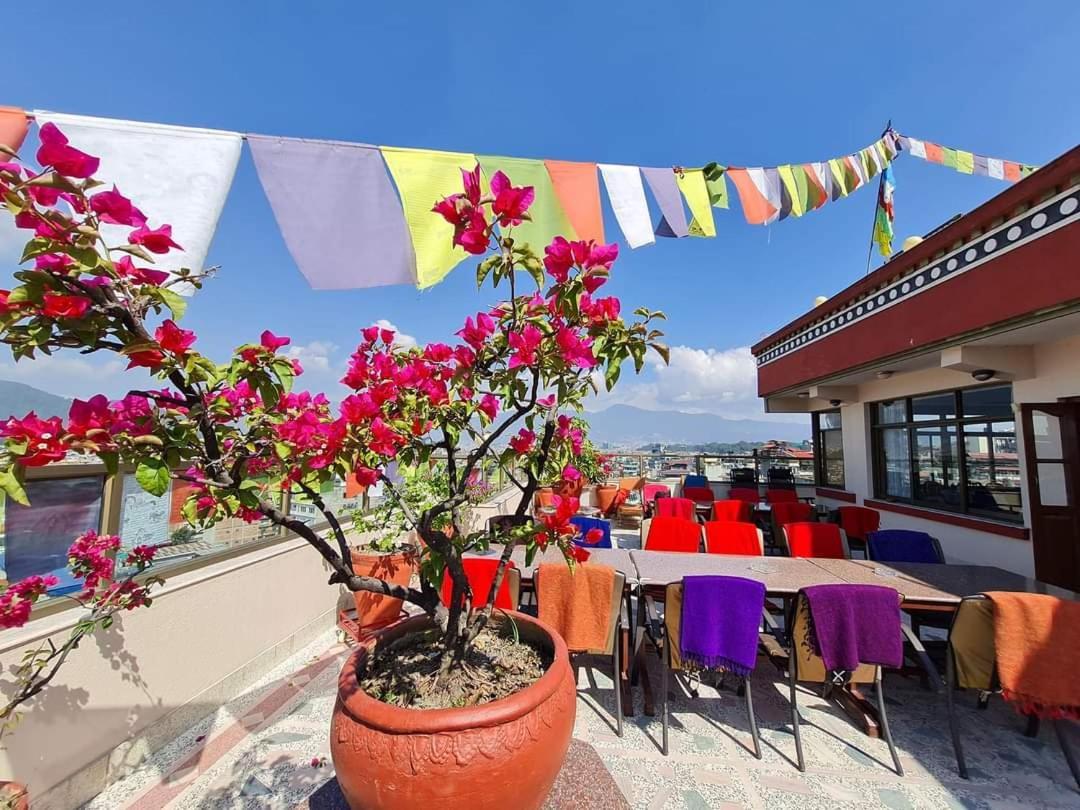 Kathmandu View Hotel Экстерьер фото